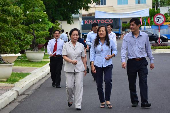 Phó Chủ tịch nước Nguyễn Thị Doan thăm Tổng công ty Khánh Việt