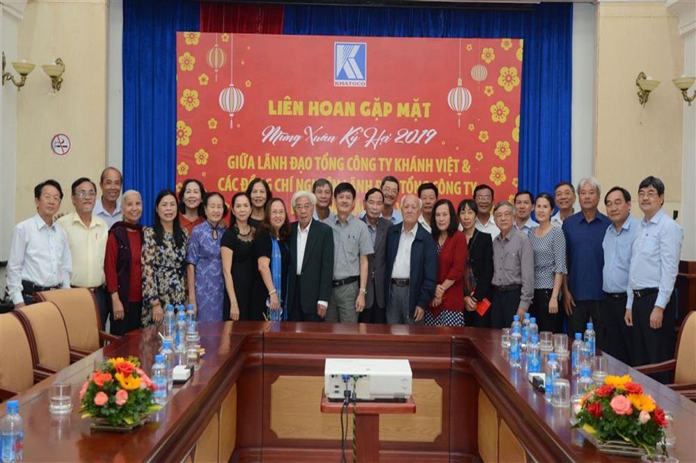 Lãnh đạo Tổng công ty Khánh Việt tri ân các nguyên lãnh đạo Tổng công ty qua các thời kỳ