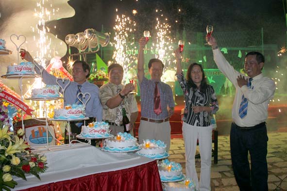 Công ty Cổ phần Du lịch Long Phú tổ chức kỷ niệm 10 năm thành lập